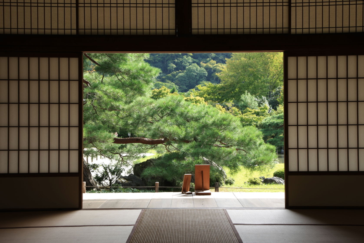 Taking Off Shoes in Japan Must Know Japanese Customs